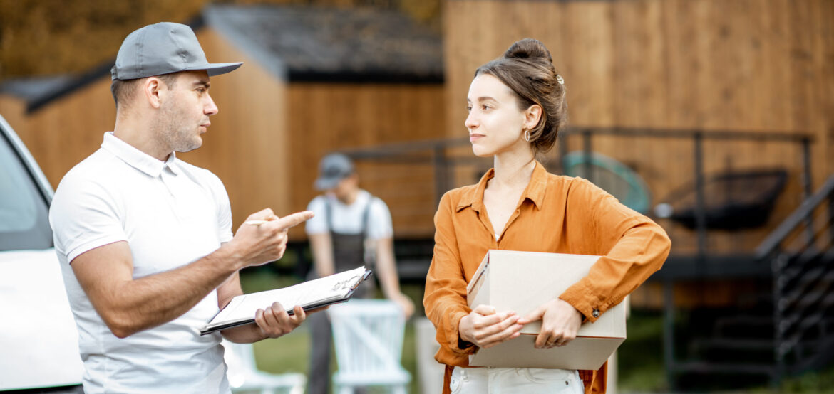 couriers delivering goods to a woman home 2021 09 15 16 45 16 utc couriers delivering goods to a woman home 2021 09 15 16 45 16 utc